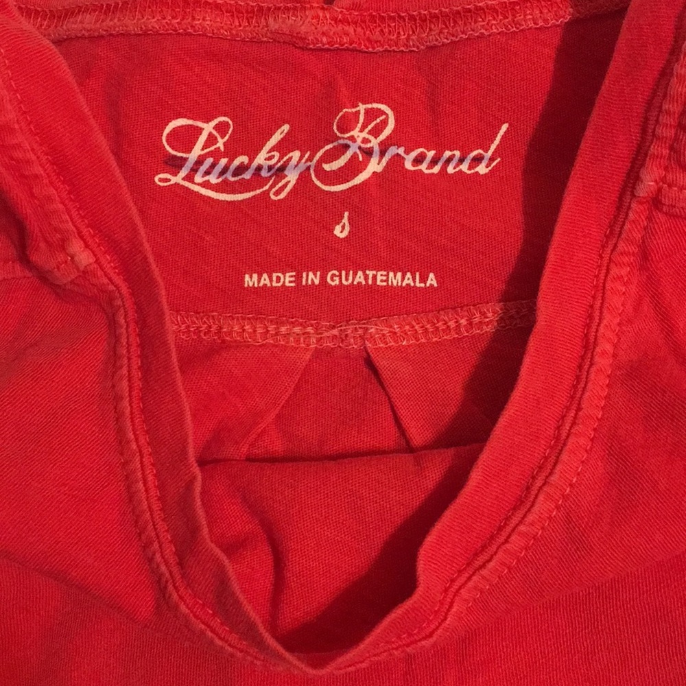 Red t-shirt - Picture 3 of 3